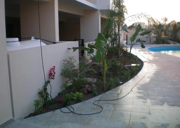 דירה 103 Elegant 2 Bed With Free Wifi, Ac, Pool & Gym! *