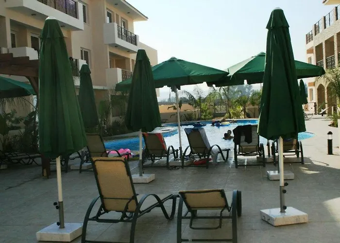 103 Elegant 2 Bed With Free Wifi, Ac, Pool & Gym! דירה *