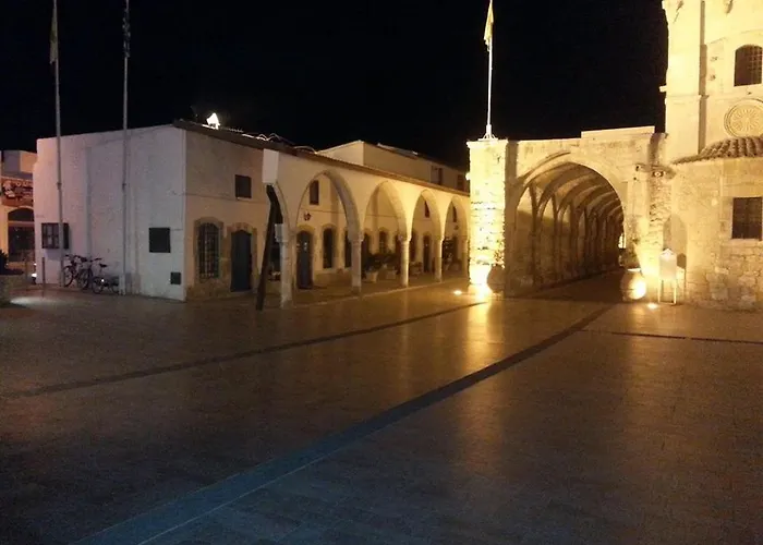 דירה 103 Elegant 2 Bed With Free Wifi, Ac, Pool & Gym! לרנקה