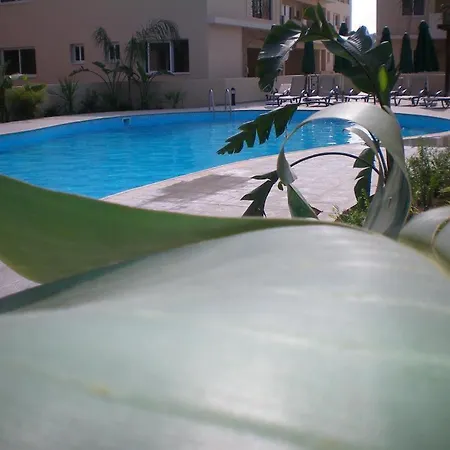 103 Elegant 2 Bed With Free Wifi, Ac, Pool & Gym! Appartamento Larnaca