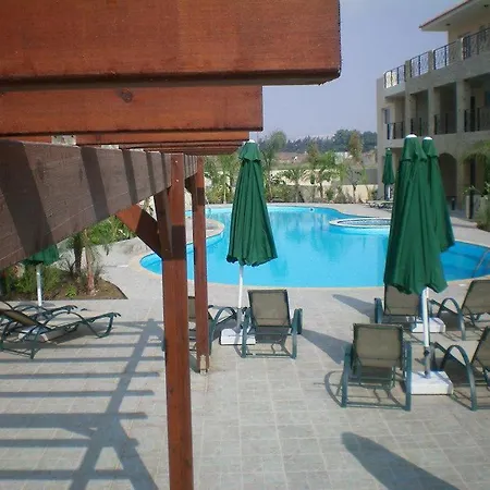 103 Elegant 2 Bed With Free Wifi, Ac, Pool & Gym! Appartamento Larnaca