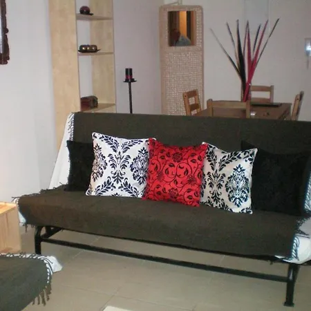 Appartamento 103 Elegant 2 Bed With Free Wifi, Ac, Pool & Gym!