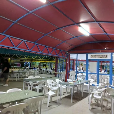 103 Elegant 2 Bed With Free Wifi, Ac, Pool & Gym! * Larnaca