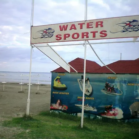 103 Elegant 2 Bed With Free Wifi, Ac, Pool & Gym! Apartment Larnaca