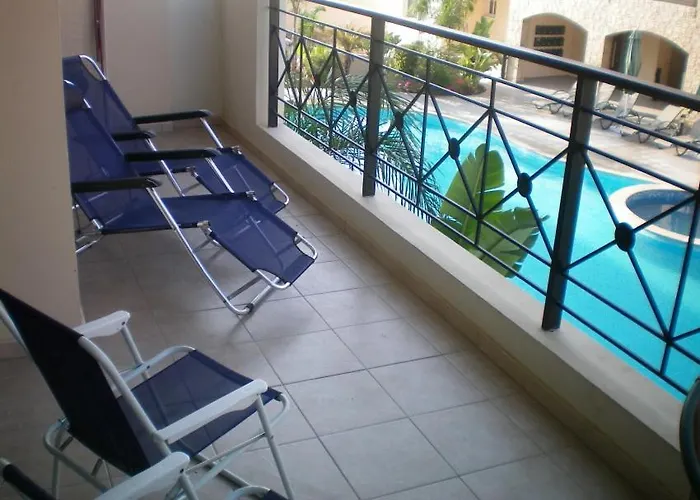 103 Elegant 2 Bed With Free Wifi, Ac, Pool & Gym! *
