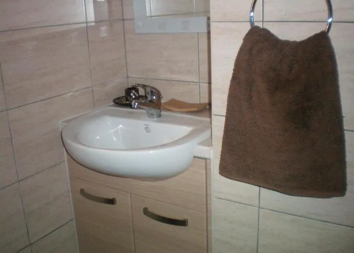 103 Elegant 2 Bed With Free Wifi, Ac, Pool & Gym! Apartamento