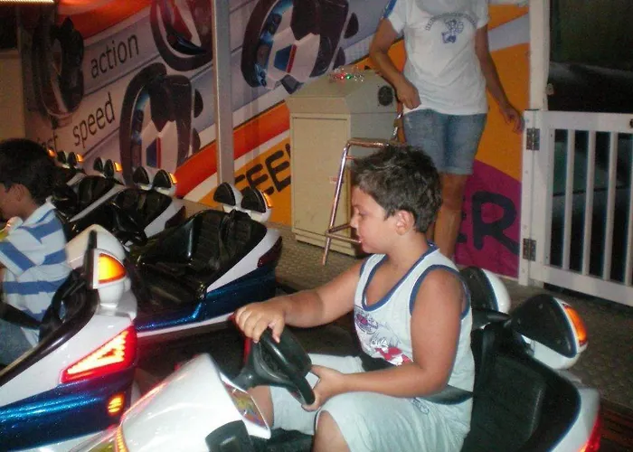 103 Elegant 2 Bed With Free Wifi, Ac, Pool & Gym! * Lárnaca