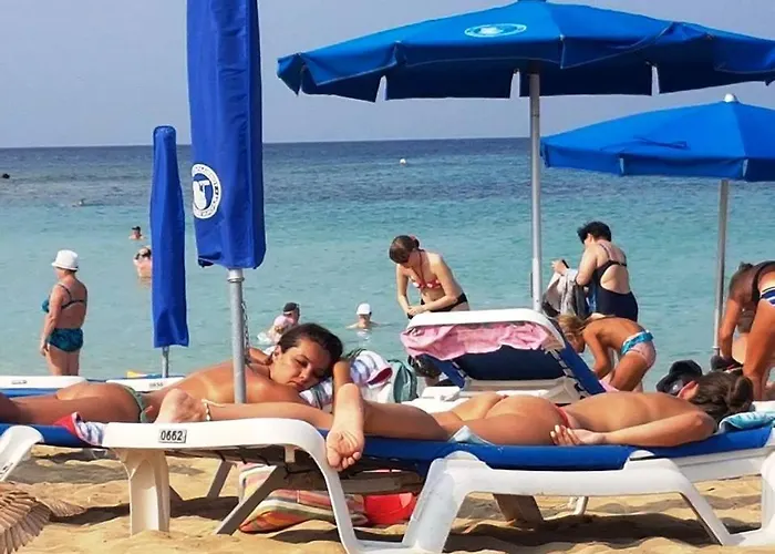 Διαμέρισμα 103 Elegant 2 Bed With Free Wifi, Ac, Pool & Gym!