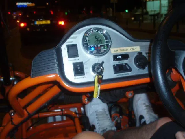 103 Elegant 2 Bed With Free Wifi, Ac, Pool & Gym! Lárnaca