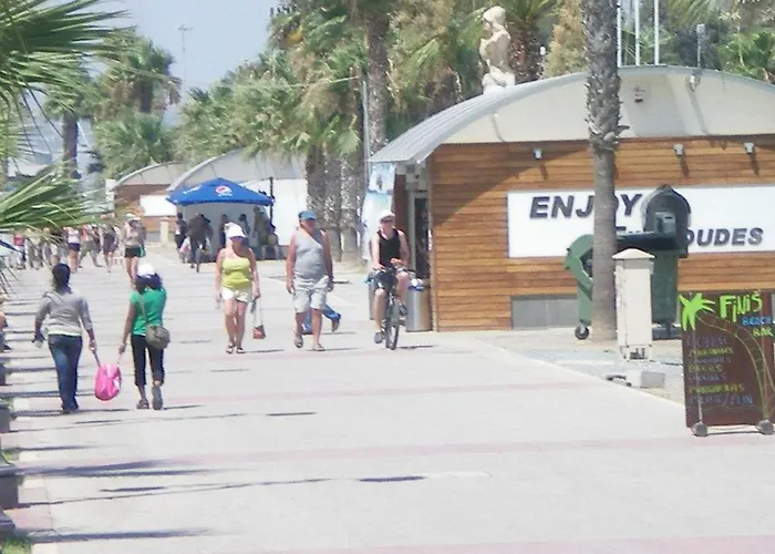 Appartamento 103 Elegant 2 Bed With Free Wifi, Ac, Pool & Gym! *