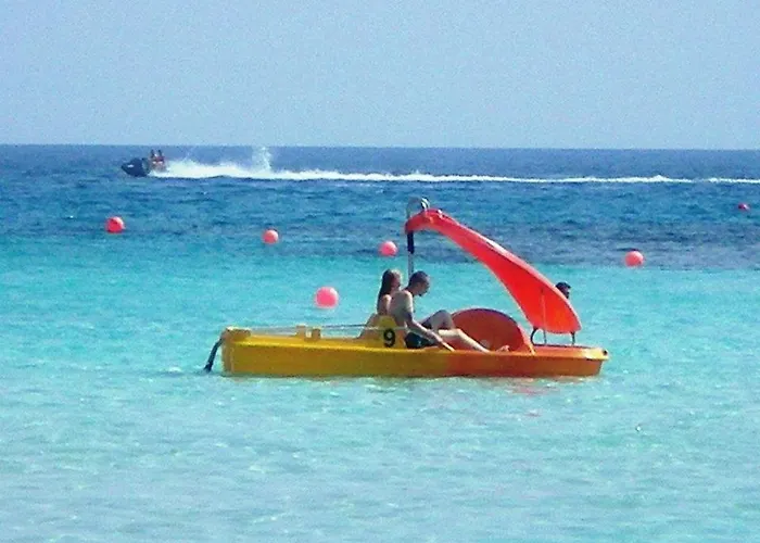 103 Elegant 2 Bed With Free Wifi, Ac, Pool & Gym! *