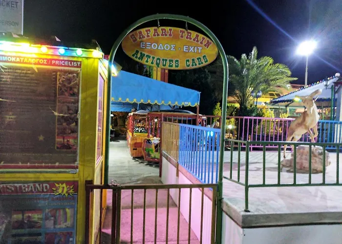 103 Elegant 2 Bed With Free Wifi, Ac, Pool & Gym! Appartamento